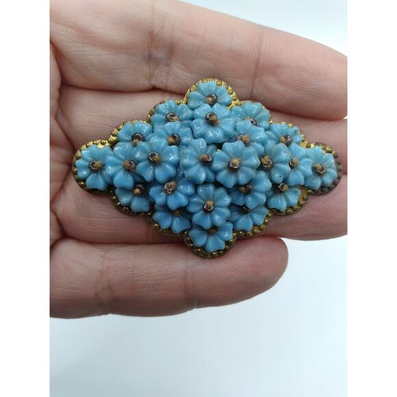 Vintage Miriam Haskell Unsigned Light Blue Milk Glass Flower Brooch Beaded - Picture 2 of 8